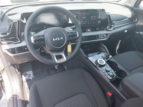 New 2025 Kia Sportage LX image 16