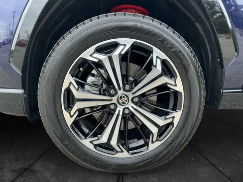 Used 2025 Toyota RAV4 XSE image 15