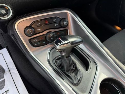 Used 2019 Dodge Challenger SXT image 43