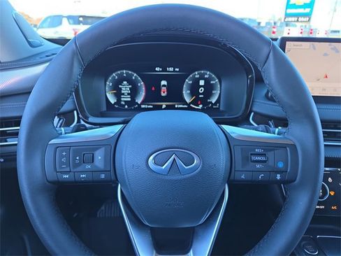 Used 2025 INFINITI QX60 Luxe image 19