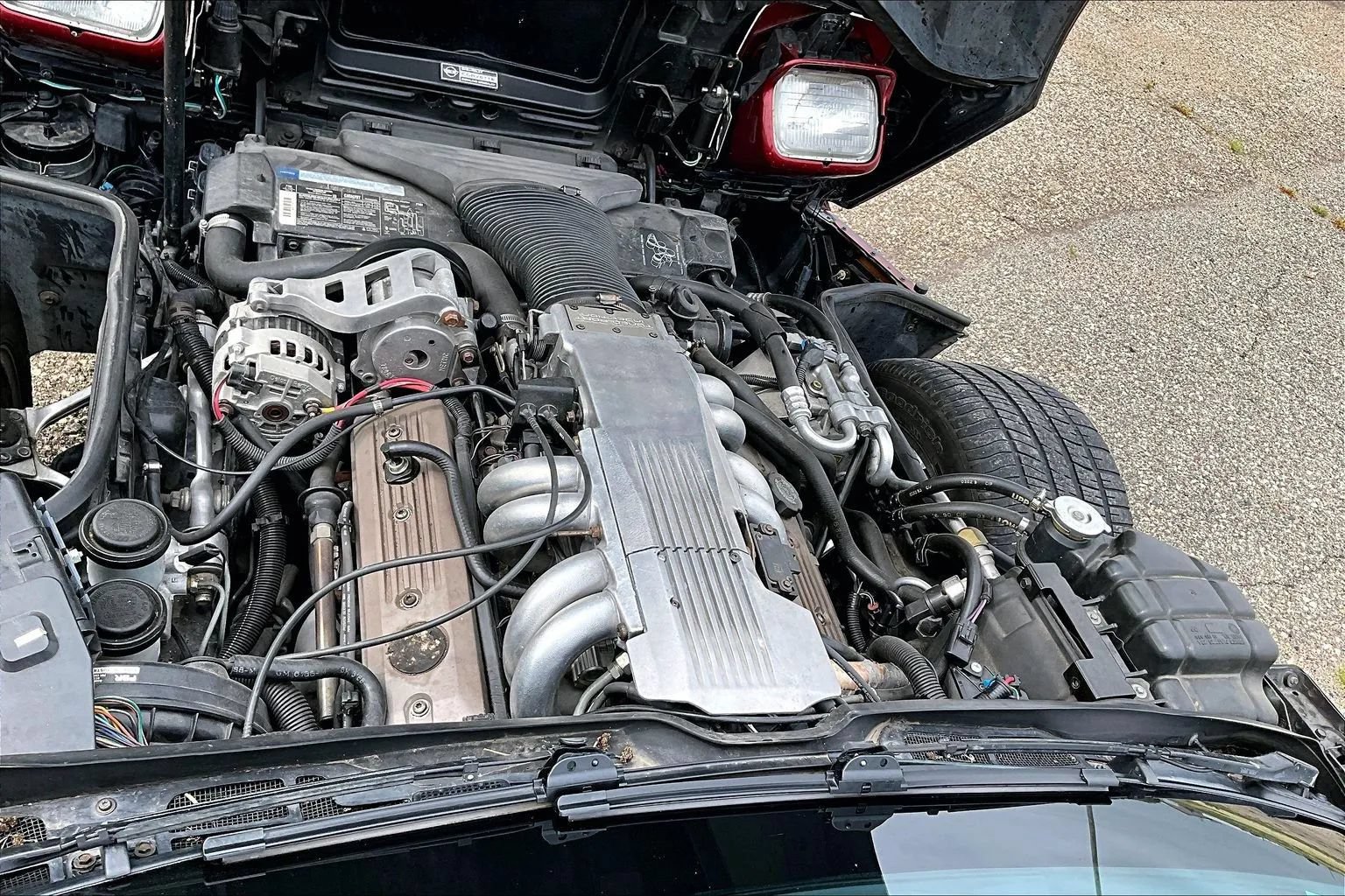 Used 1990 Chevrolet Corvette Coupe RWD image 25
