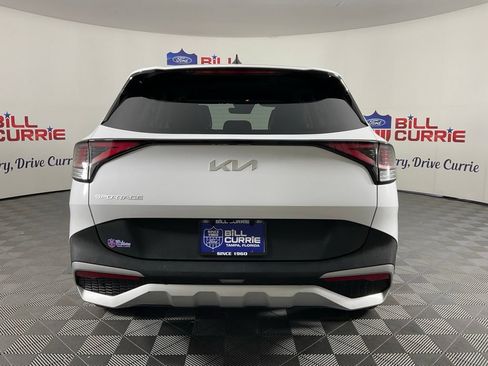 Used 2023 Kia Sportage EX FWD image 4