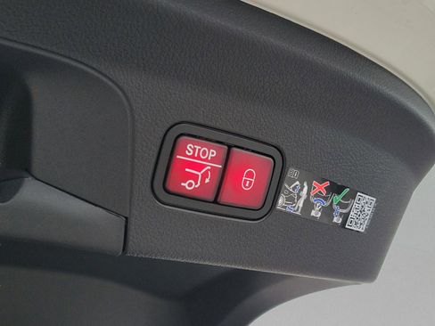 New 2026 Mercedes-Benz GLE 450 4MATIC Coupe image 6