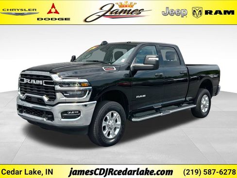 Used 2025 RAM 2500 Big Horn AWD/4WD image 1