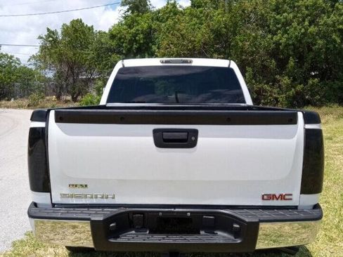 Used 2010 GMC Sierra 1500 SLE w/ Power Pack Plus image 9