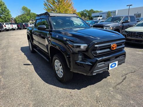 Used 2024 Toyota Tacoma SR w/ SR Upgrade Package AWD/4WD image 6