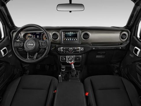 Used 2022 Jeep Wrangler Unlimited Sport AWD/4WD image 3