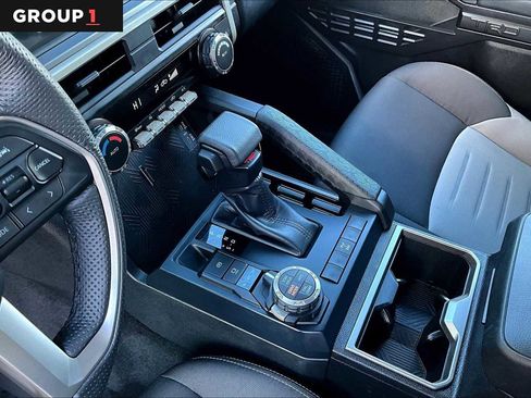 Used 2025 Toyota Tacoma TRD Off-Road image 17