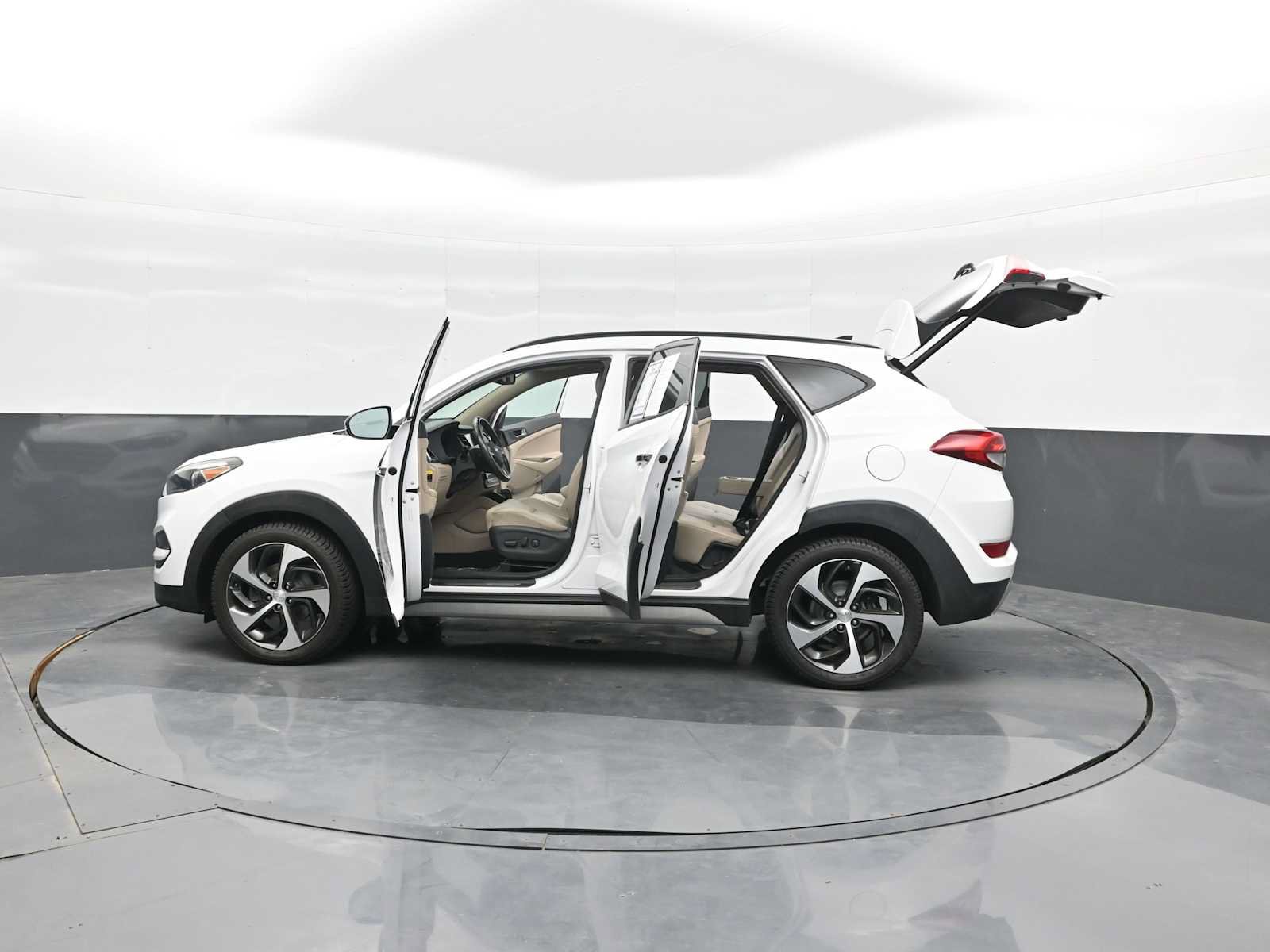 Used 2018 Hyundai Tucson Limited w/ Ultimate Package 02 FWD image 39