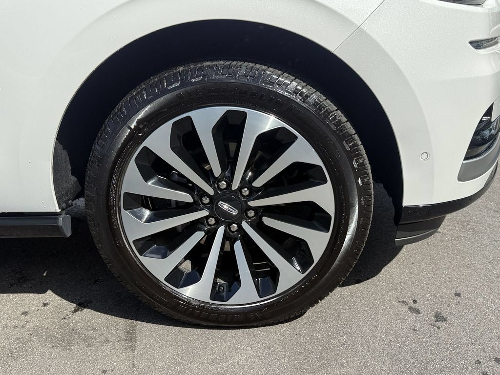 Used 2024 Lincoln Navigator Reserve AWD/4WD image 10
