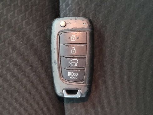 Used 2018 Hyundai Elantra GT image 32