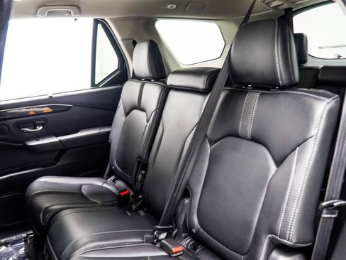 Used 2025 Honda Pilot EX-L image 40
