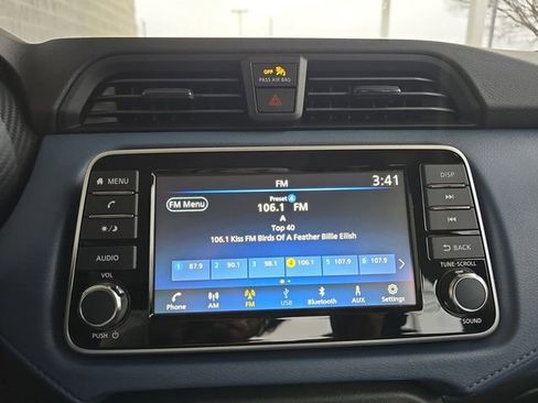 New 2025 Nissan Versa SV image 8