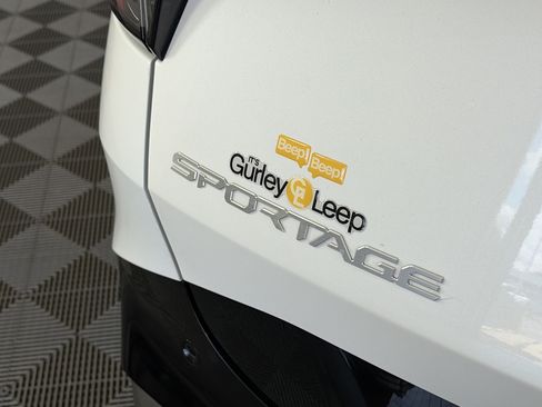 Certified 2026 Kia Sportage SX Prestige AWD/4WD image 16