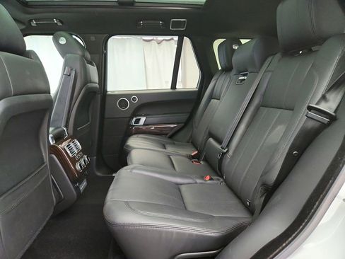Used 2017 Land Rover Range Rover Supercharged AWD/4WD image 30