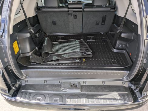 Used 2023 Toyota 4Runner Limited AWD/4WD image 33