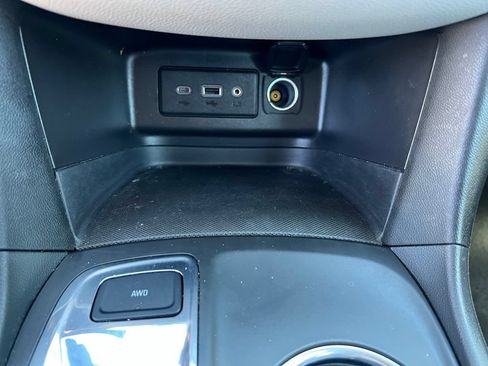 Used 2024 Chevrolet Equinox LS AWD/4WD image 31