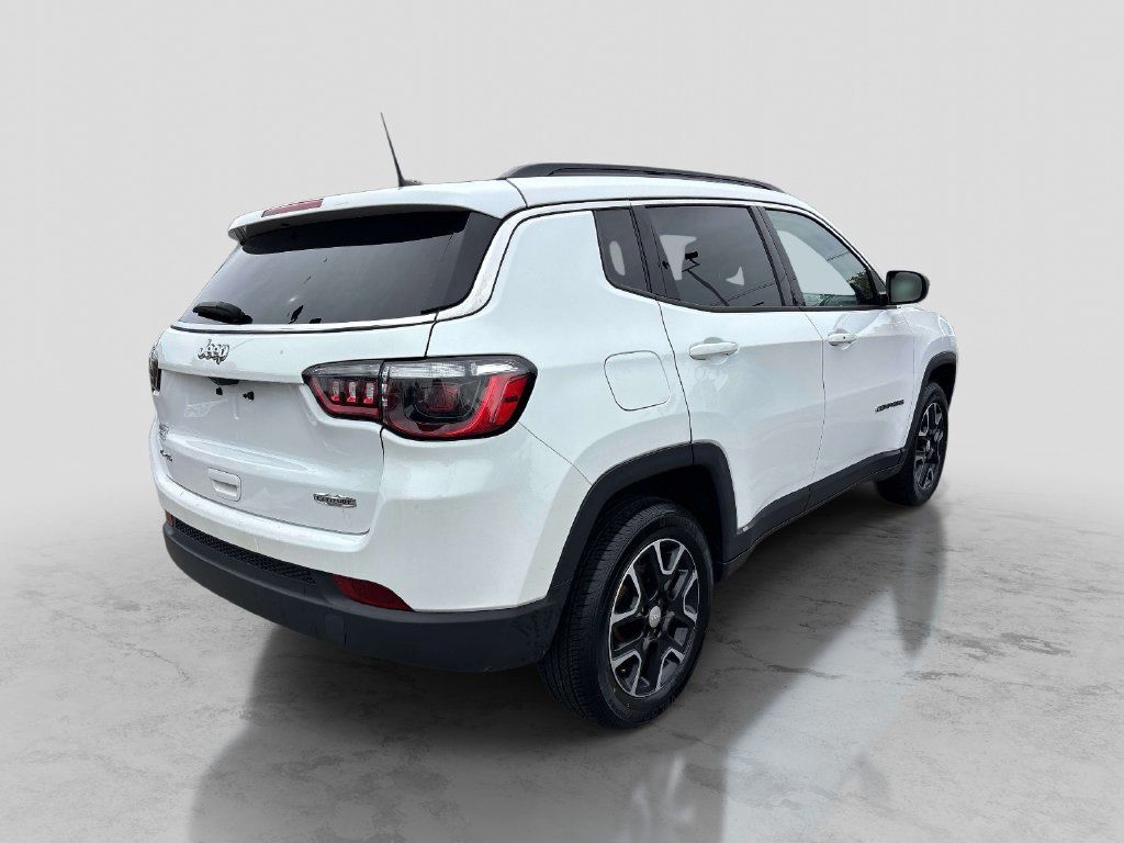 Used 2022 Jeep Compass Latitude w/ Convenience Group AWD/4WD image 5