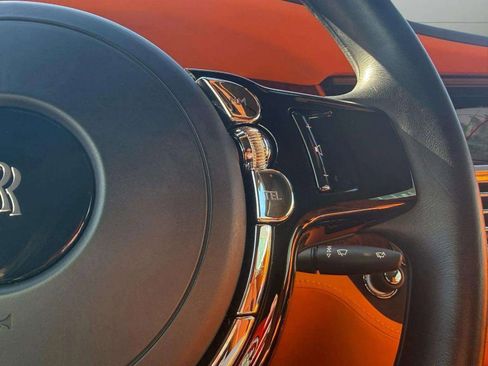 Used 2018 Rolls-Royce Dawn image 42