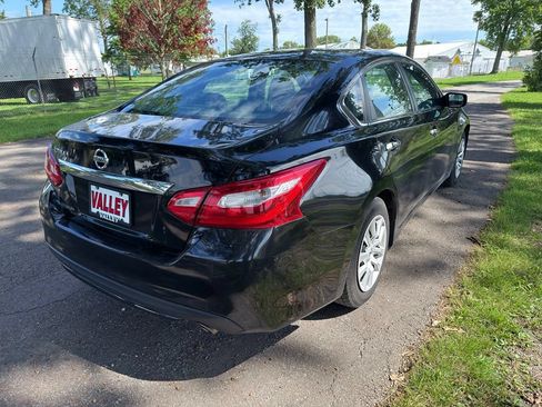Used 2016 Nissan Altima 2.5 S w/ Power Driver Seat Package FWD image 8