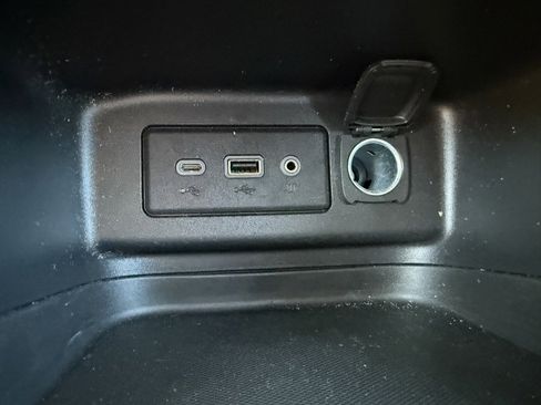 Used 2022 Chevrolet Equinox LT image 34