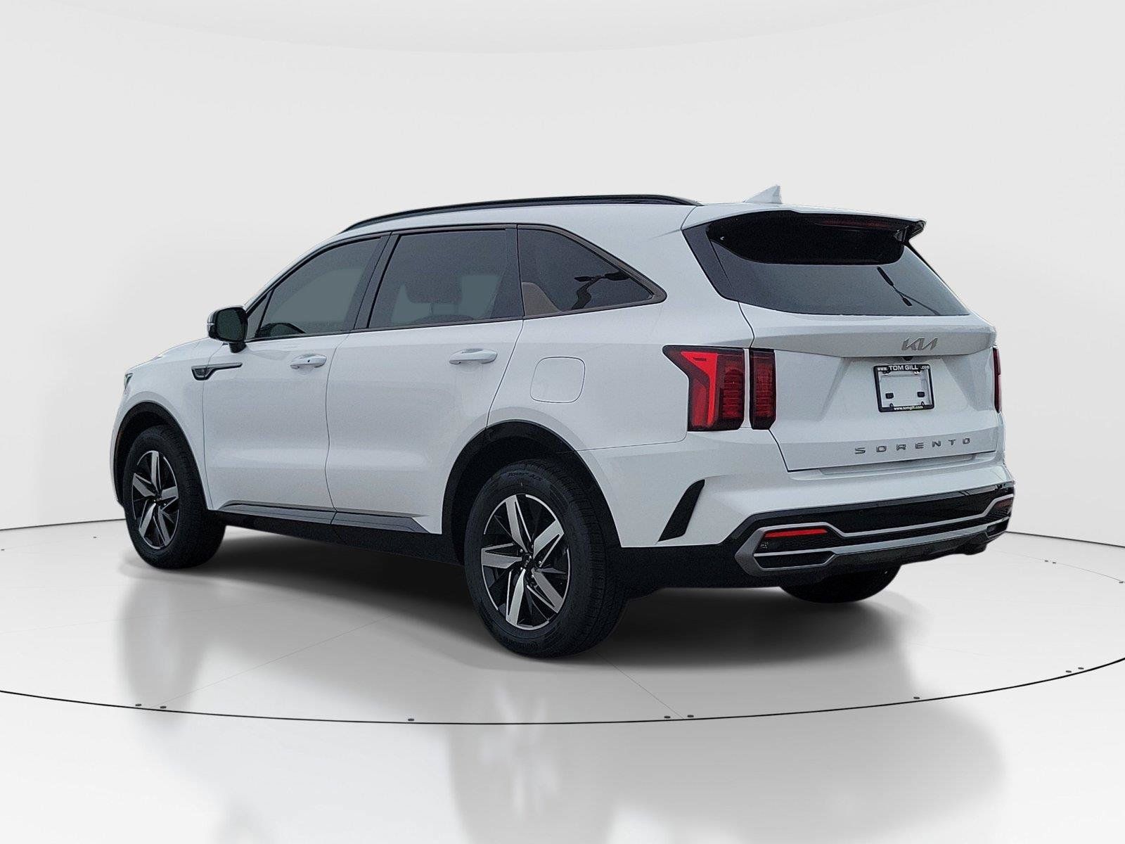 Used 2022 Kia Sorento S w/ Panoramic Sunroof Package FWD image 3