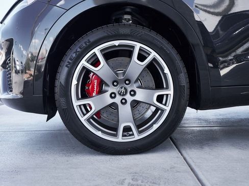 Used 2022 Maserati Levante Modena image 3