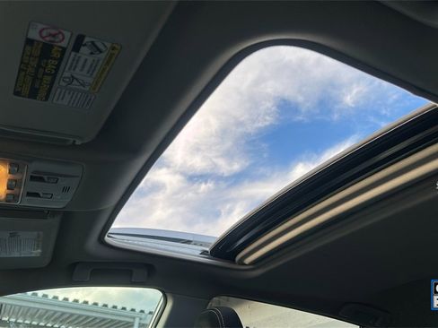 Used 2015 Toyota RAV4 XLE image 6