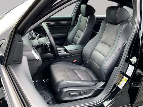Used 2020 Honda Accord Sport image 8