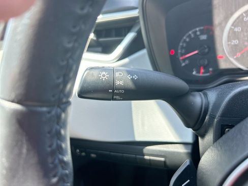 Used 2022 Toyota Corolla SE FWD image 18