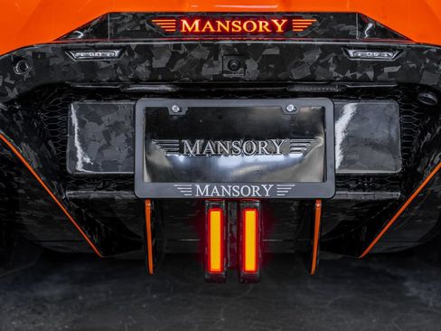 Used 2024 Lamborghini Revuelto AWD/4WD image 21