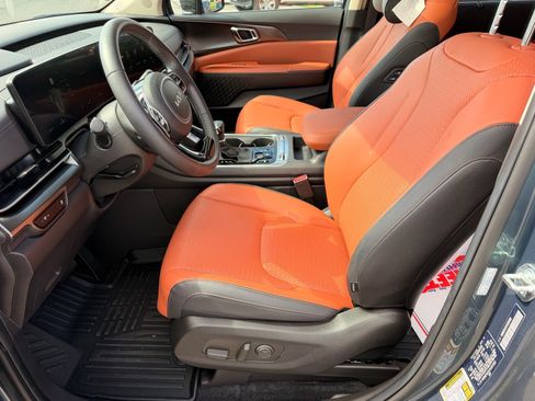Used 2026 Kia Carnival SX Prestige FWD image 12