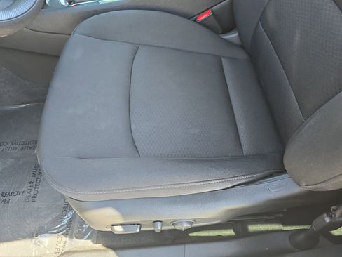 Used 2020 Chevrolet Malibu LT FWD image 29