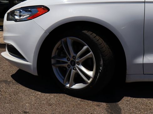 Used 2018 Ford Fusion S FWD image 5