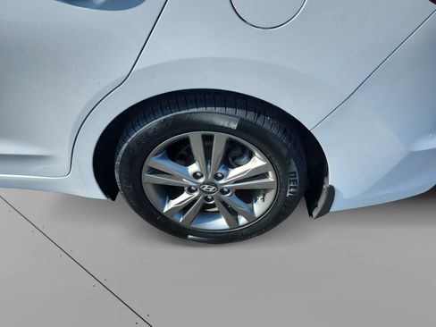 Used 2018 Hyundai Elantra SEL FWD image 14