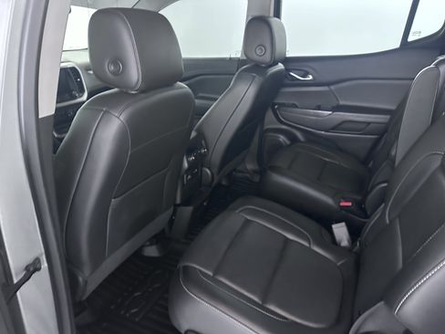 Used 2023 GMC Acadia SLT FWD image 26