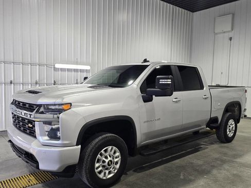 Used 2020 Chevrolet Silverado 2500 LT w/ Fleet Comfort Package image 2