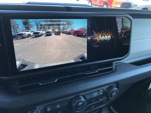 New 2026 Jeep Gladiator Sport image 28