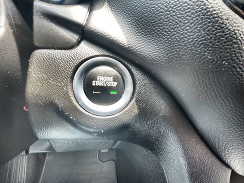 Used 2023 Chevrolet Equinox LT FWD image 17