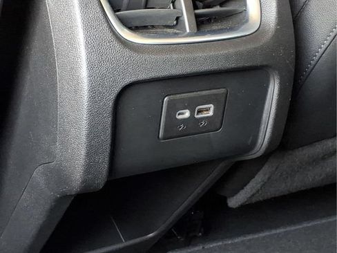 Used 2022 Chevrolet Blazer LT FWD image 17
