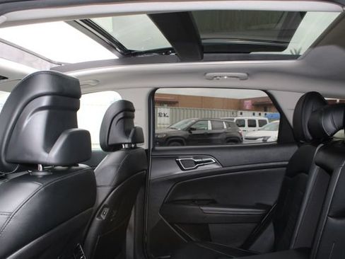 Used 2024 Kia Sportage SX FWD image 34