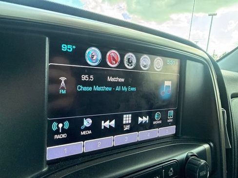 Used 2017 GMC Sierra 2500 Denali w/ Duramax Plus Package AWD/4WD image 28