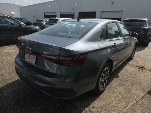 Used 2025 Volkswagen Jetta S FWD image 9