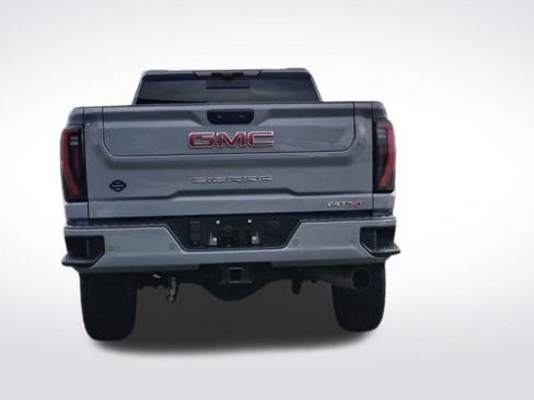 Used 2024 GMC Sierra 2500 AT4 w/ AT4 Premium Plus Package image 12