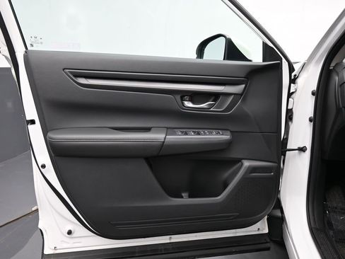 Certified 2025 Honda CR-V EX image 16