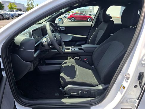 New 2025 Hyundai Ioniq 6 SE image 18
