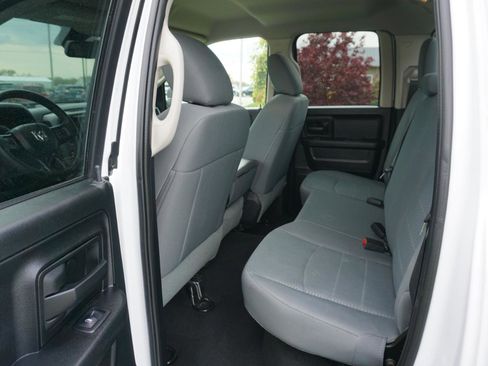 Used 2016 RAM 1500 Express AWD/4WD image 8
