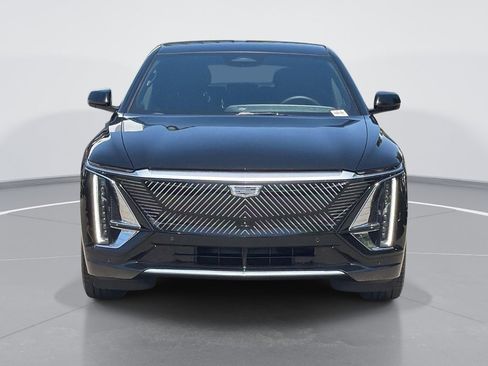 Certified 2024 Cadillac Lyriq Luxury RWD image 2
