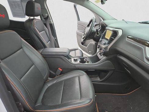 Used 2023 GMC Acadia AT4 w/ Technology Package image 17