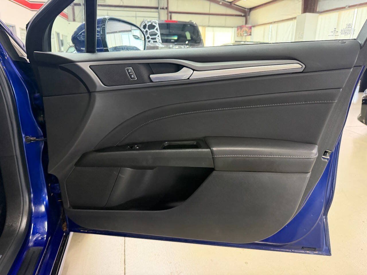Used 2014 Ford Fusion Titanium FWD image 16